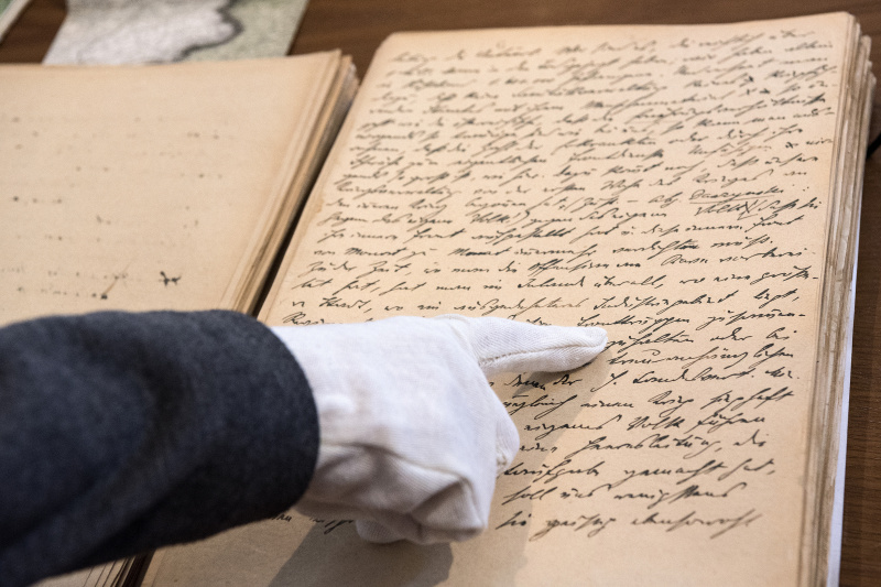 Handschriftliche Sitzungsprotokolle