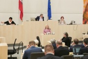 Bundesrätin Eva Prischl (S)