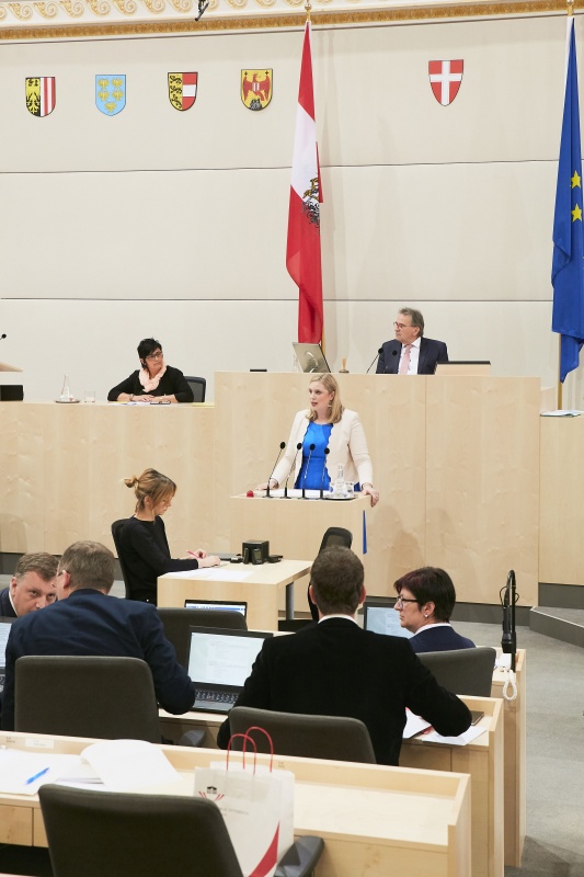 Bundesrätin Marlene Zeidler-Beck (V)