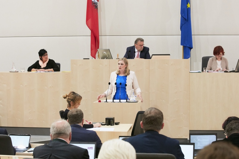 Bundesrätin Marlene Zeidler-Beck (V)