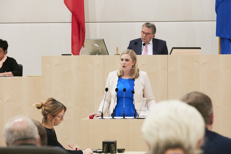 Bundesrätin Marlene Zeidler-Beck (V)