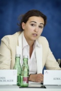 Nationalratsabgeordnete Alma Zadić (P) am Wort
