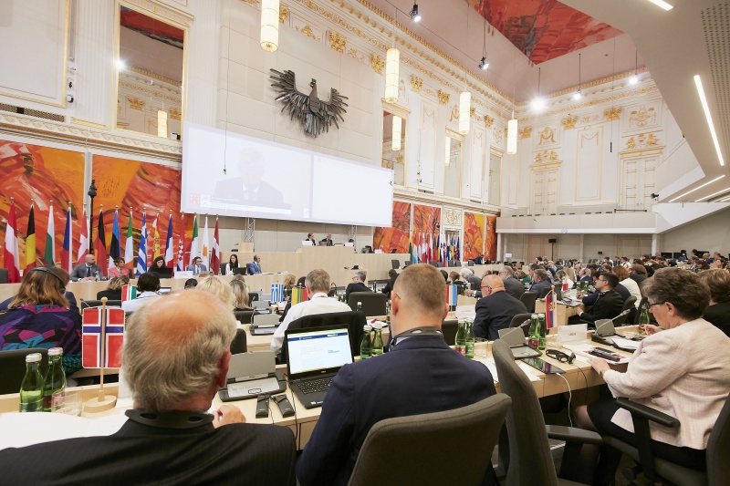 Vorsitz von links: Bundesrat Christian Buchmann (V), Nationalratsabgeordneter Reinhold Lopatka (V)