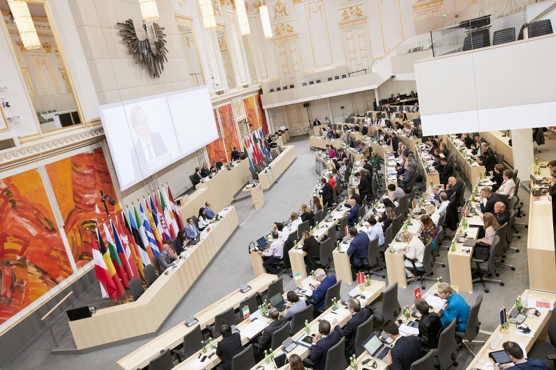 Vorsitz von links: Bundesrat Christian Buchmann (V), Nationalratsabgeordneter Reinhold Lopatka (V)