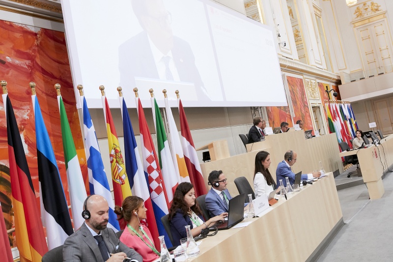 Vorsitz von links: Bundesrat Christian Buchmann (V), Nationalratsabgeordneter Reinhold Lopatka (V)