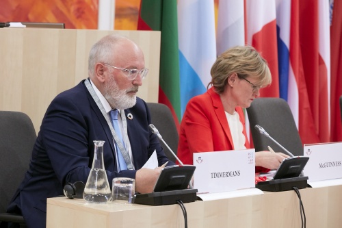 von rechts: Vizepräsidentin des Europäischen Parlaments Mairead Mc Guinness, Erster Vizepräsident der Europäischen Kommission Frans Timmermans