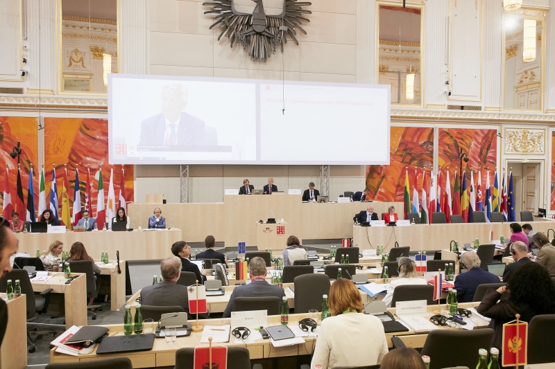 Vorsitz von links: Bundesrat Christian Buchmann (V), Nationalratsabgeordneter Reinhold Lopatka (V)