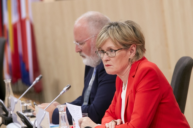 von rechts: Vizepräsidentin des Europäischen Parlaments Mairead Mc Guinness, Erster Vizepräsident der Europäischen Kommission Frans Timmermans