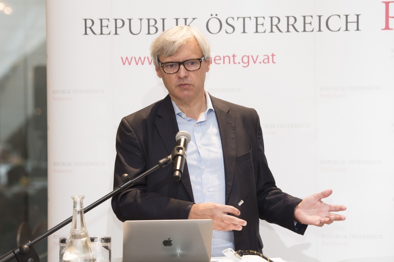 Am Rednerpult:  Andreas Kovar