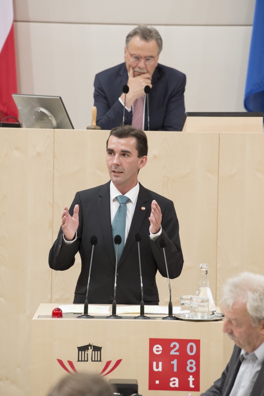Am Rednerpult: Bundesrat Josef Ofner (F)