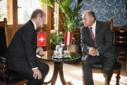 Aussprache. Von links: Präsident des Nationalrates der Schweizerischen Eidgenossenschaft Dominique de Buman, Nationalratspräsident Wolfgang Sobotka (V),