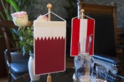Tischflaggen Katar und Österreich