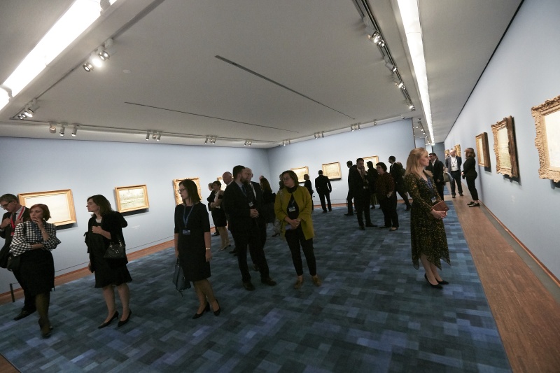 VeranstaltungsteilnehmerInnen besuchen die Ausstellung der Albertina