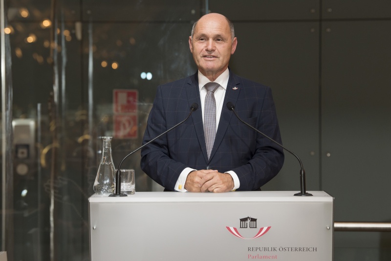 Nationalratspräsident Wolfgang Sobotka (V) begrüßt die VeranstaltungsteilnehmerInnen