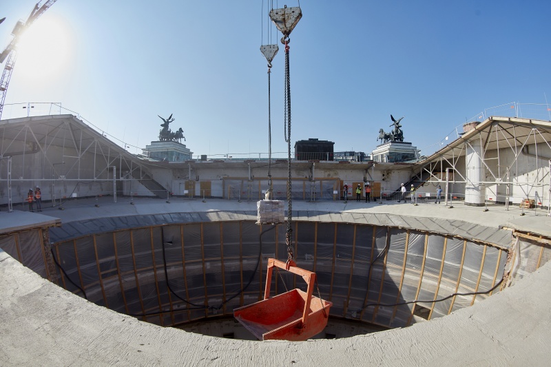Geöffnetes Parlamentsdach