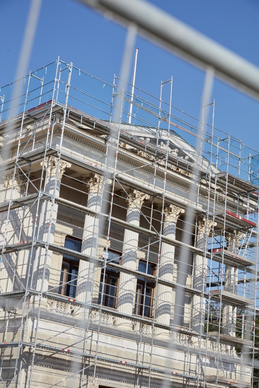 Eingerüstetes Parlamentsgebäude Ring/Rathausplatz
