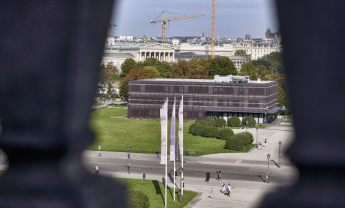 Blick vom Altan der Neuen Hofburg auf den Heldenplatz mit Pavillon Ring