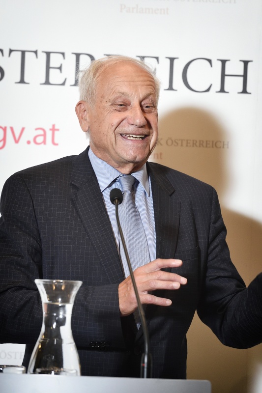 Buchautor Roman Sandgruber