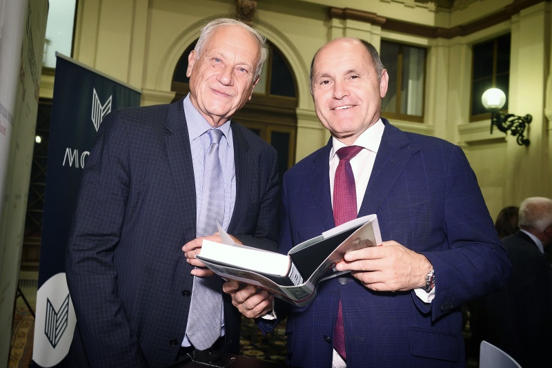 Von links: Buchautor Roman Sandgruber, Nationalratspräsident Wolfgang Sobotka (V)