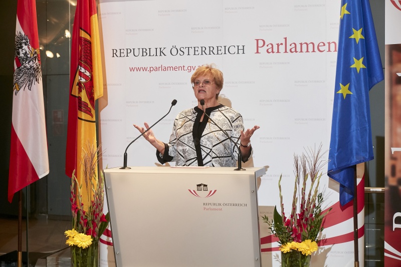 Moderation durch Doris Fennes-Wagner