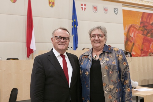 von rechts:  Bundesratspräsidentin Inge Posch-Gruska (S), Landeshauptmann von Burgenland Hans Niessl