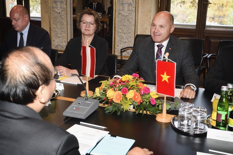 Aussprache unter der Leitung von Nationalratspräsident Wolfgang Sobotka (V)