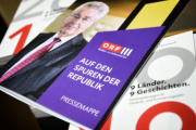 Pressemappe der ORF-III-Dokumentarreihe "Auf den Spuren der Republik"
