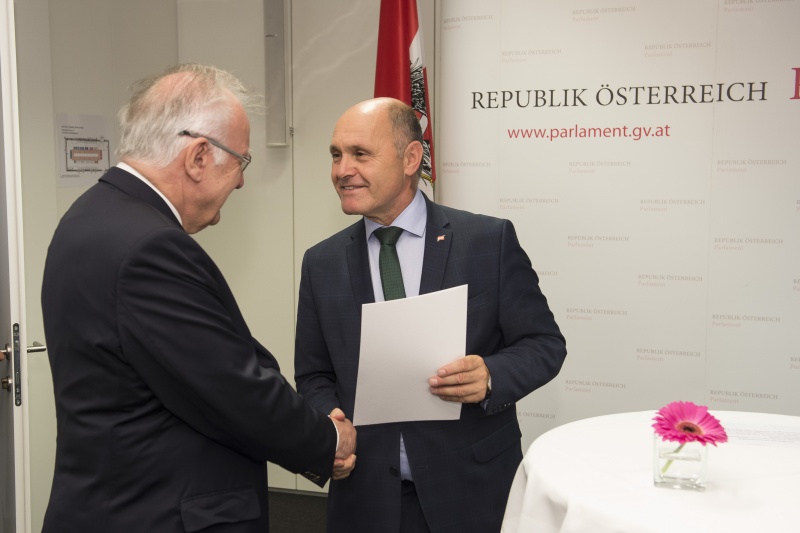 Von rechts: Nationalratspräsident Wolfgang Sobotka (V),  Ehemaliger Generalsekretärs des Europarates Walter Schwimmer