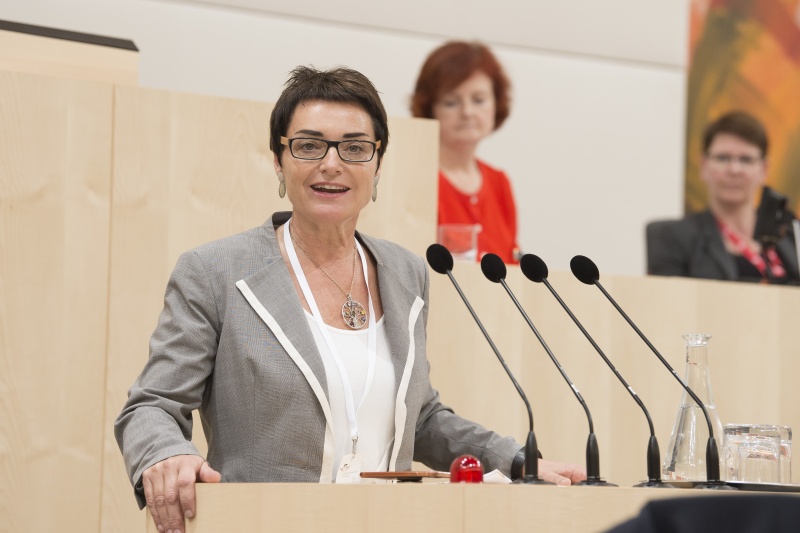 Am Rednerpult: Beate Brettner