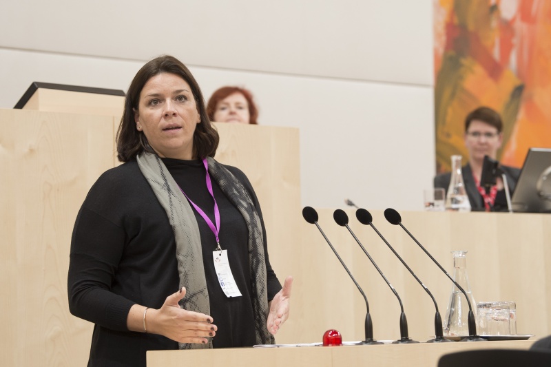 Am Rednerpult: Tanja Lechner, Gesellschaft Österreichischer Kinderdörfer