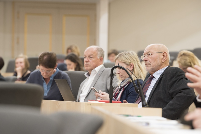 Von rechts: Bundesrat Reinhard Todt (S), Nationalratsabgeordneter Wolfgang Knes (S), Bundesrätin Elisabeth Grimling (S);