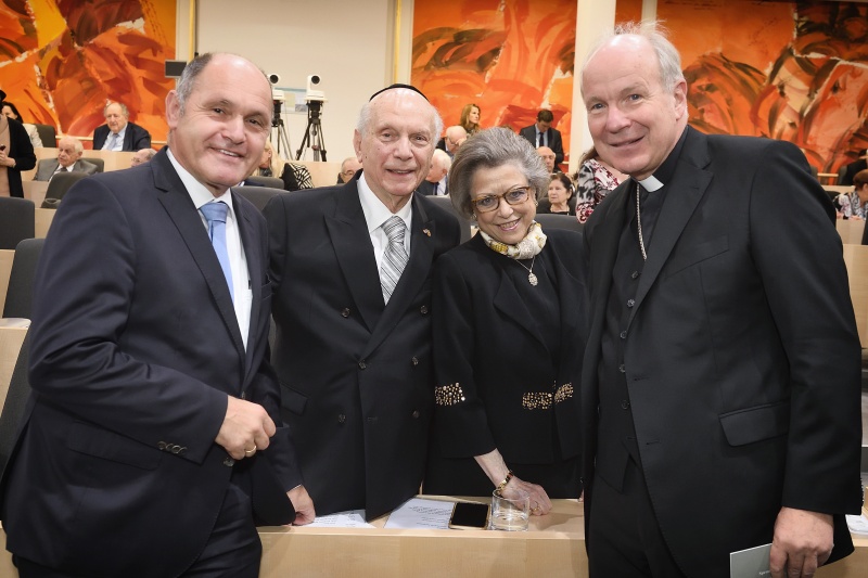 Von links: Nationalratspräsident Wolfgang Sobotka (V), Rabbi Arthur Schneier, Kardinal Christoph Schönborn