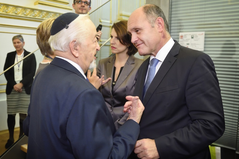 Nationalratspräsident Wolfgang Sobotka (V) im Gespräch