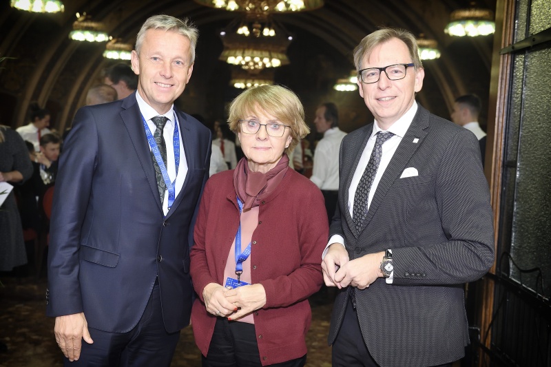 Dinner of the Chairpersons Wiener Rathauskeller. Von links: Nationalratsabgeordneter Reinhold Lopatka (V), MEP Danuta Maria Hübner, Bundesrat Christian Buchmann (V)