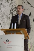 Generalsektretär Wolfgang Baumann bei seinen Grußworten