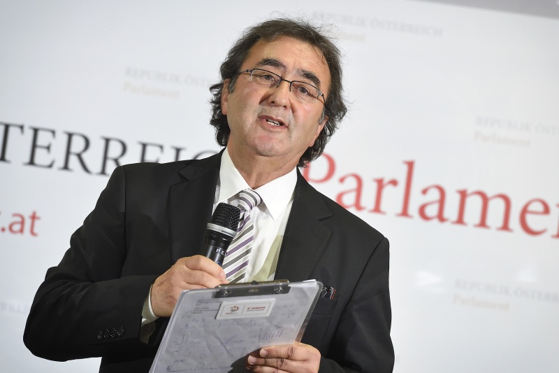 ORF Volksgruppenredaktion Serdar Erdost – Moderation