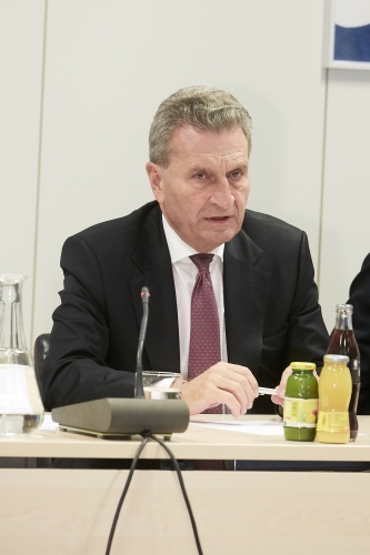 Rede EU-Kommissar für Haushalt und Personal Günther H. Oettinger