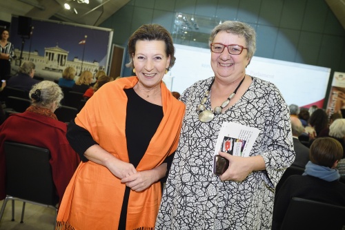 Von links: Nationalratsabgeordnete Gabriele Heinisch-Hosek (S), Bundesratspräsidentin Inge Posch-Gruska (S)