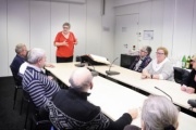 Bundesratspräsidentin Inge Posch-Gruska (S) mit den BesucherInnen des  Pensionistenvereins Stoob