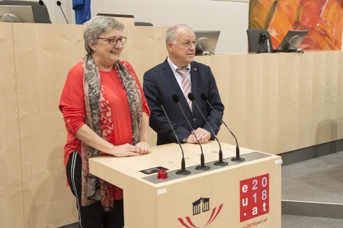 Von links: Bundesraspräsidentin Inge Posch-Gruska (S) und Bundesrat Ingo Appé (S) bei der Begrüßung
