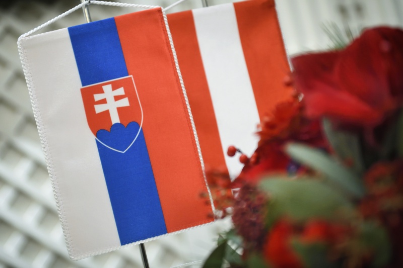 Tischfahnen im Hotel Sacher