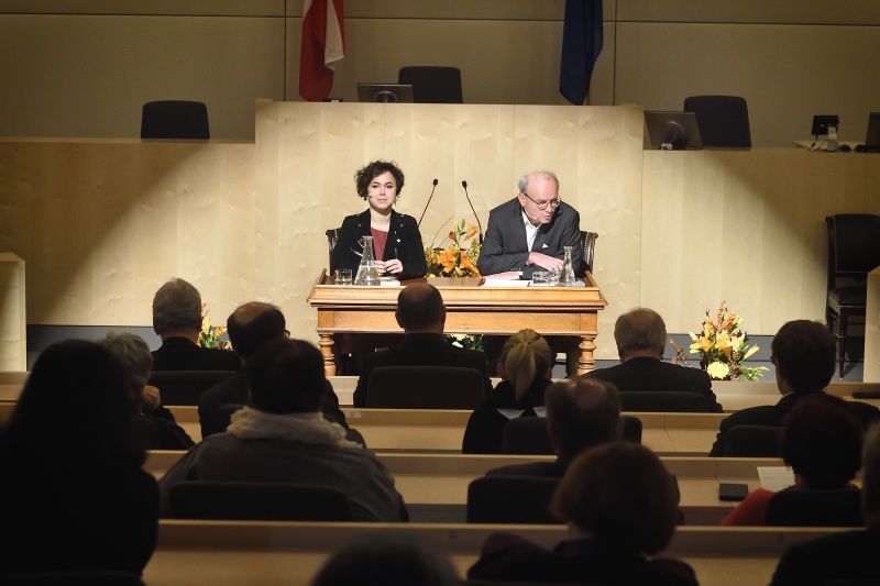 Von links: Autorin Anna Goldenberg, Verlagsleiter Paul Zsolnay Verlag Herbert Ohrlinger