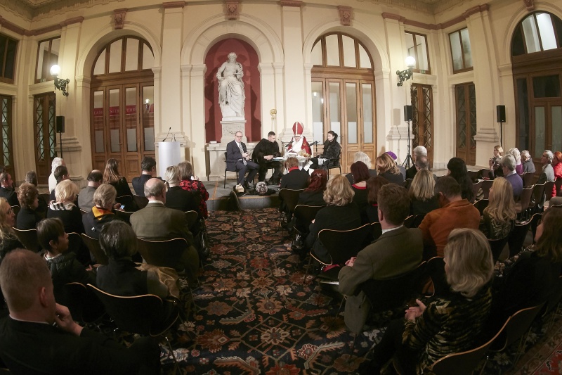 Vortrag Wolfgang Brummer Nikolo in der Krampusgruppe "Lords of Darkness"