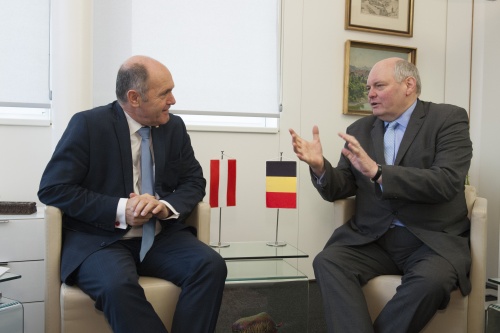 Aussrpache, von links: Nationalratspräsident Wolfgang Sobotka (V), Botschafter Ghislain D'hoop