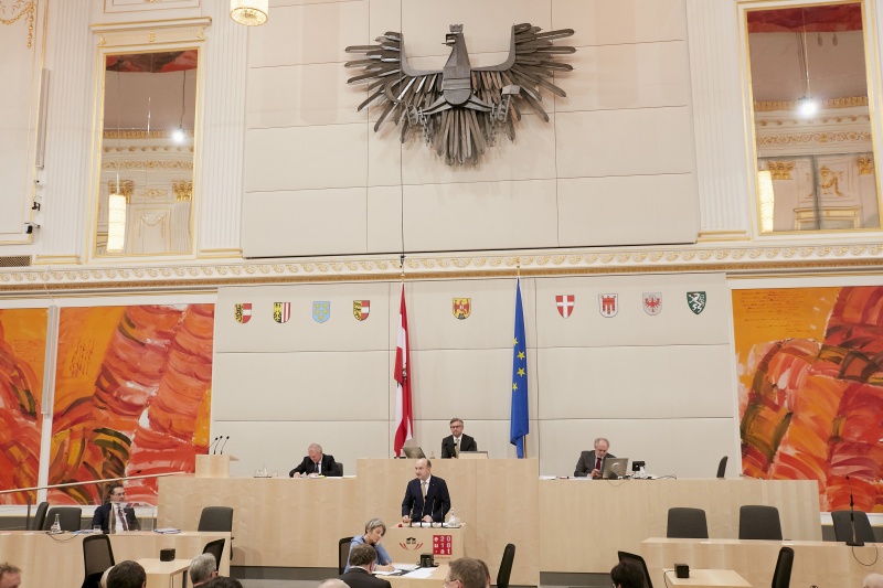 Bundesrat Bruno Aschenbrenner (V) am Rednerpult
