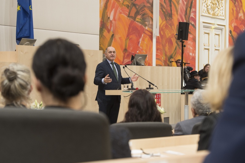 Am Rednerpult: Nationalratspräsident Wolfgang Sobotka (V)