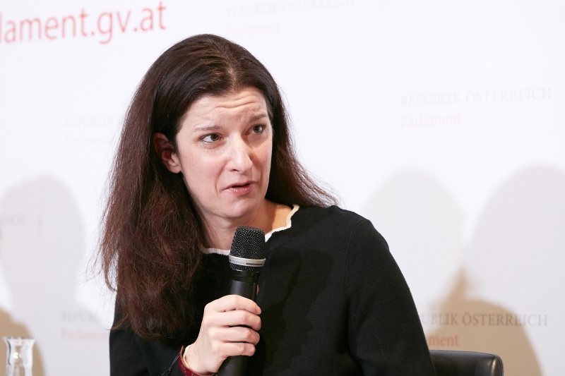 Colette Schmidt Der Standard