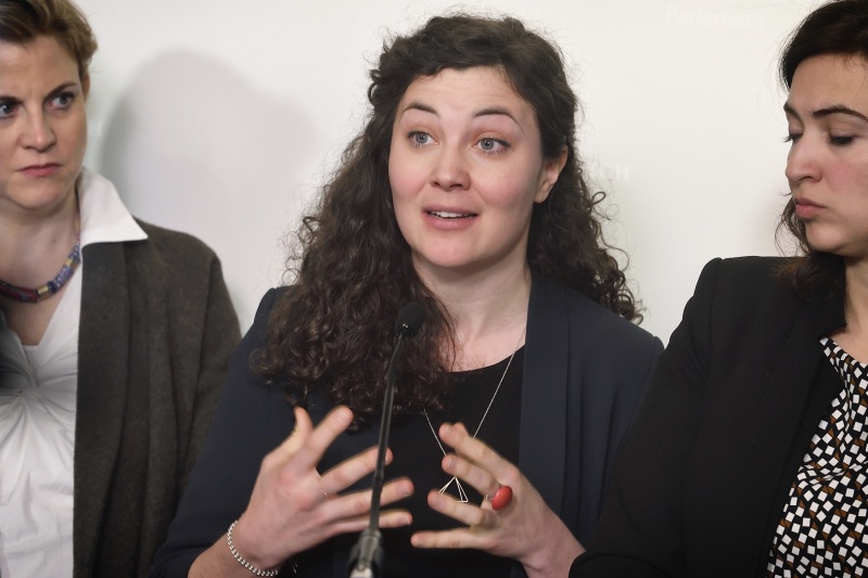 Nationalratsabgeordnete Stephanie Cox (J)