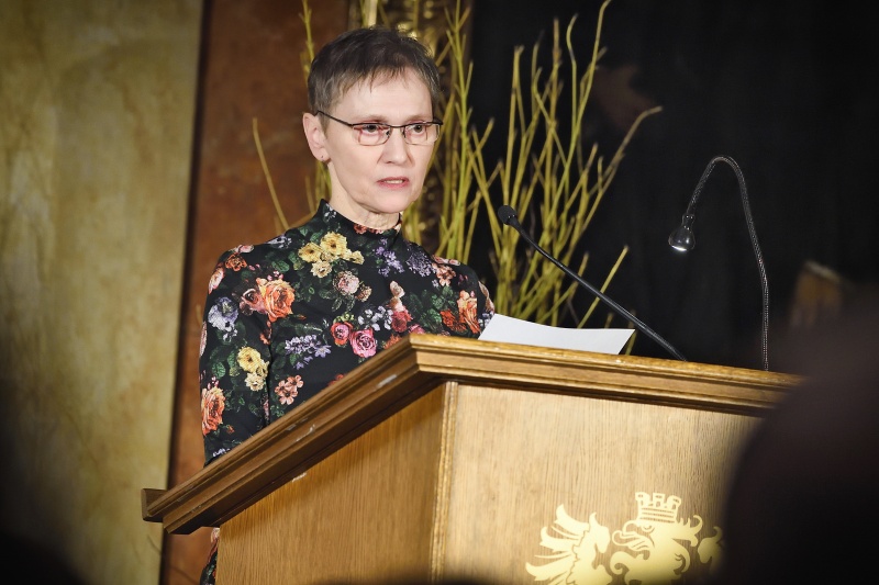 Dokumentationsstelle Frauenforschung am Institut für Wissenschaft und Kunst Christine Kanzler am Rednerpult