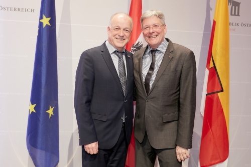 von links: Bundesratspräsident Ingo Appé (S), Landeshauptmann von Kärnten Peter Kaiser